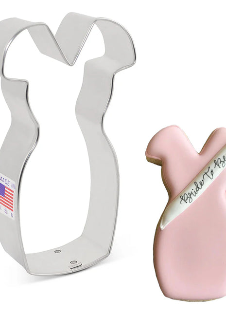 CARDED Animal Shape Cookie Cutter Dress