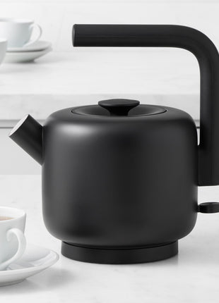 Clyde Electric Tea Kettle Matte Black