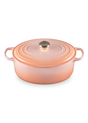 Signature Oval Dutch Oven 8 Qt
