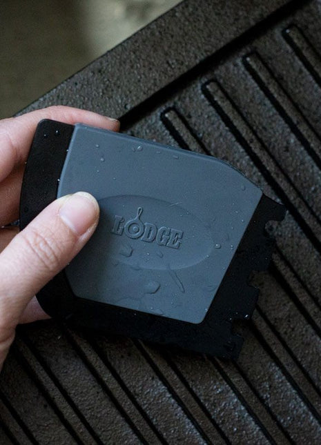 Deluxe Pan Scraper