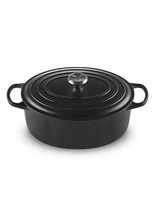 Signature Oval Dutch Oven 8 Qt